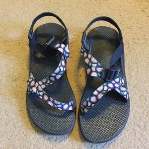 Sz 9.5/10 barely worn chacos